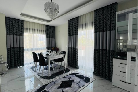 2+1 Leilighet  i Mahmutlar, Antalya, Tyrkia Nr. 115745 - 9