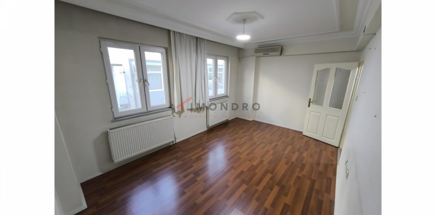 2+1 Wohnung in Fatih, Istanbul, Türkei Nr. 210438