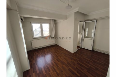 2+1 Wohnung in Fatih, Istanbul, Türkei Nr. 210438 - 2