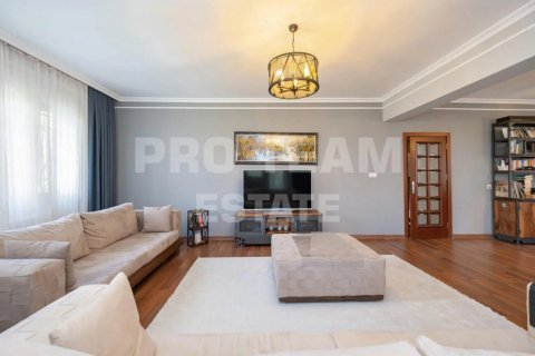 Продажа виллы  в Ларе, Анталье, Турция 5 комн., 200м2, №210436 – фото 15