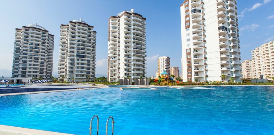 2+1 Apartment in Mersin, Turkey No. 155815