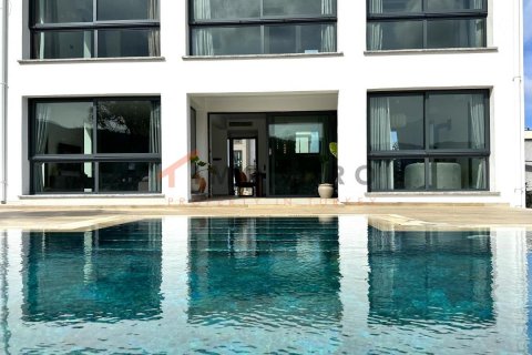 3+1 Villa i Bahceli, Girne, Nr. 193940 - 2