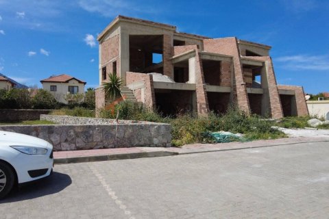 2+1 Lejlighed  i Alsancak, Girne,  Nr. 191140 - 2