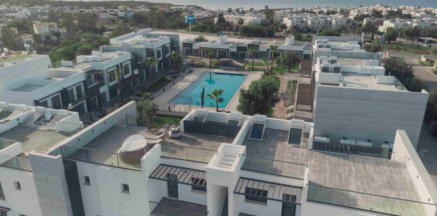 Apartment in Girne, Northern Cyprus No. 211130