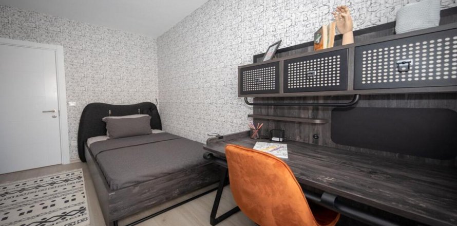3+1 Apartment in Banu Evleri Ispartakule 4, Istanbul, Turkey No. 142371