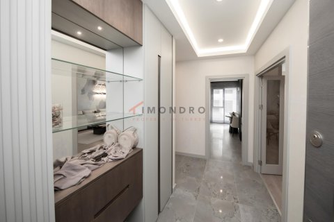 3+1 Wohnung in Zeytinburnu, Istanbul, Türkei Nr. 210320 - 9