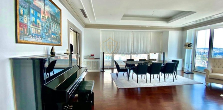 Dubleks daire  7+1  İstanbul, Türkiye №148169