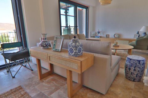 1+1 Villa  in Izmir, Turkey No. 131259