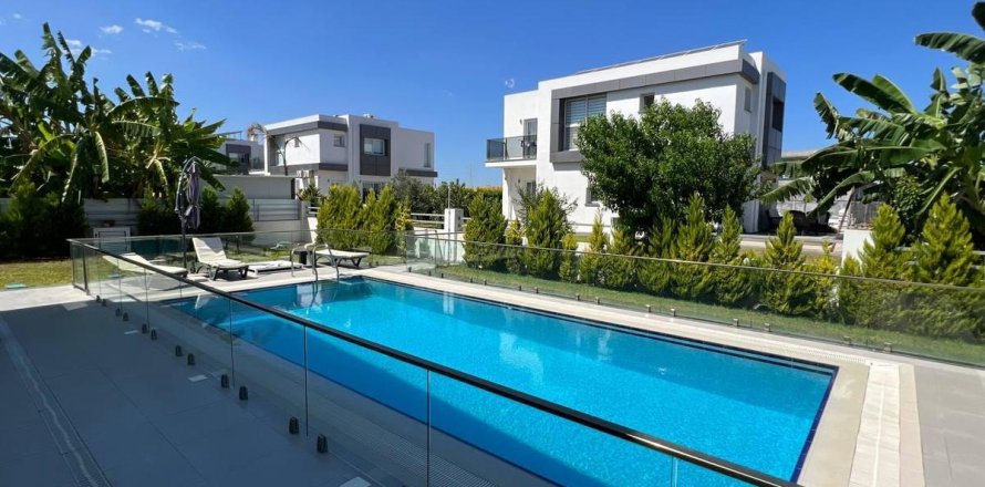 4+1 Villa i Famagusta, Nr. 190750