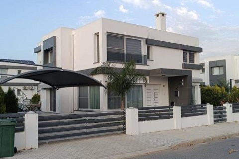 4+1 Villa i Famagusta, Nr. 190750 - 4