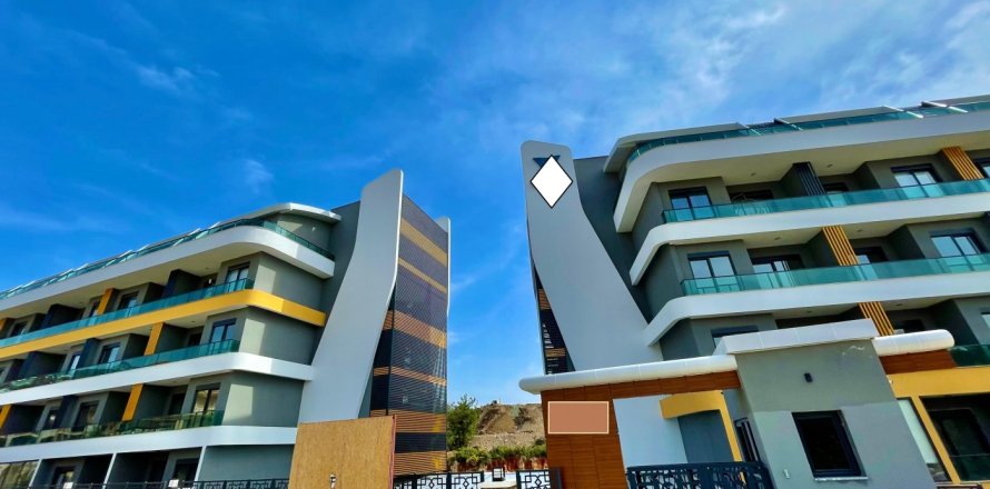 1+1 Apartment in Oba, Antalya, Turkey No. 145443