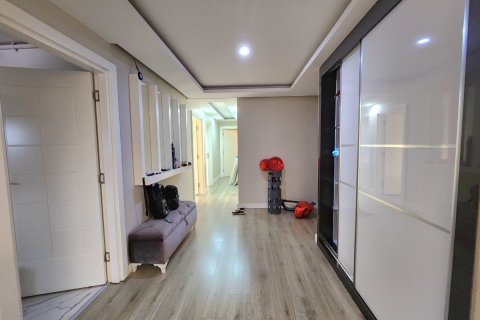 Продажа квартиры  в Анталье, Турция 3+1, 140м2, №190087 – фото 9