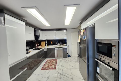 Продажа квартиры  в Анталье, Турция 3+1, 140м2, №190087 – фото 3