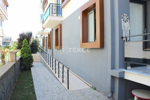 Daire  2+1  Çiftlikköy, Yalova, Türkiye №45717 - 2