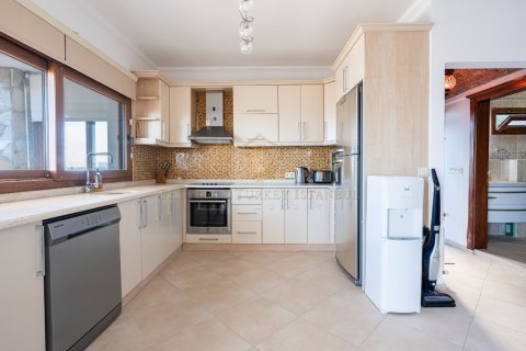 3+1 Villa in Gumusluk, Mugla, Türkei Nr. 147995 - 7