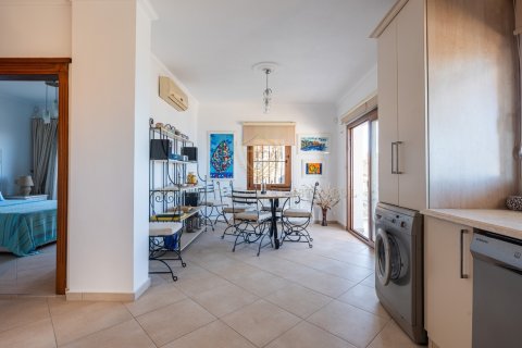 3+1 Villa in Gumusluk, Mugla, Türkei Nr. 147995 - 3
