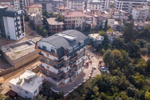 1+1 Apartment  in Oba, Antalya, Turkey No. 115340