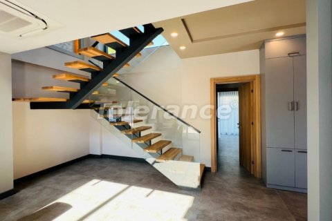Villa for sale in Kemer, Antalya, Turkey, 4 bedrooms, 221m2, No. 147398 – photo 7