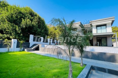 Villa for sale in Kemer, Antalya, Turkey, 4 bedrooms, 221m2, No. 147398 – photo 14