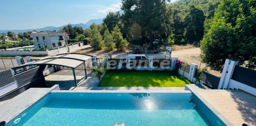 4+1 Villa in Kemer, Antalya, Turkey No. 147398