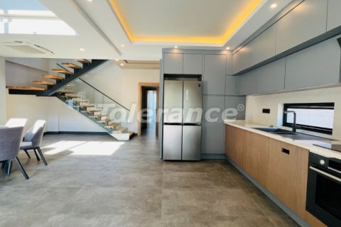 Villa for sale in Kemer, Antalya, Turkey, 4 bedrooms, 221m2, No. 147398 – photo 5