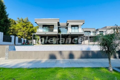 Villa for sale in Kemer, Antalya, Turkey, 4 bedrooms, 221m2, No. 147398 – photo 2