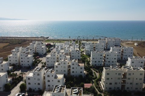 Продажа пентхауса в Гюзельюрте, Северный Кипр 2+1, 140м2, №210465 – фото 9