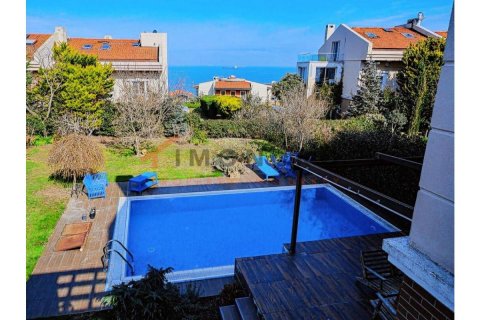 5+1 Villa i Sariyer, Istanbul, Tyrkia Nr. 188858 - 2