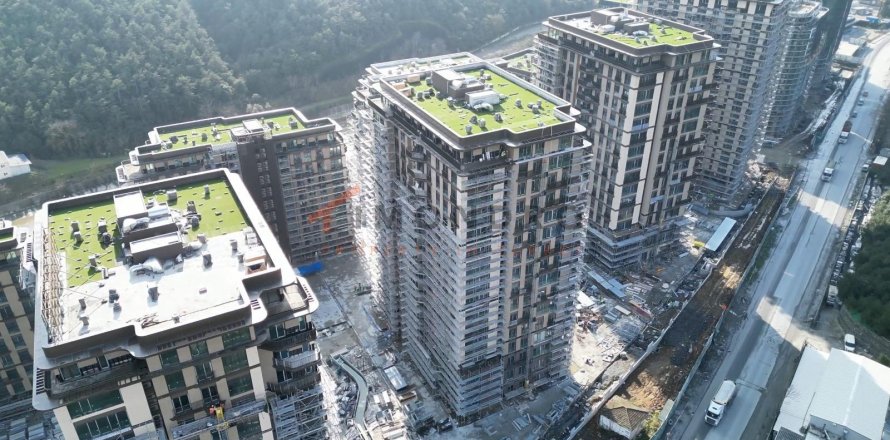 2+1 Apartment in Sariyer, Istanbul, Turkey No. 193683