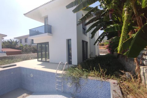 Villa  i Alsancak, Girne,  Nr. 12960 - 24