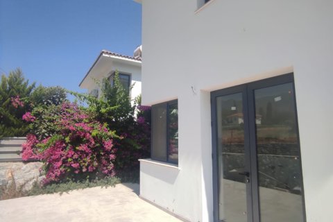 Villa  i Alsancak, Girne,  Nr. 12960 - 25