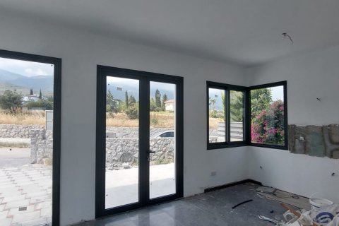 Villa  i Alsancak, Girne,  Nr. 12960 - 12