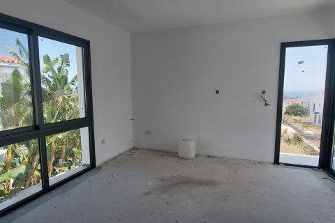 Villa  i Alsancak, Girne,  Nr. 12960 - 17