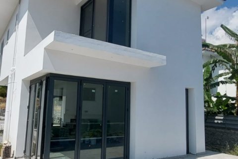 Villa  i Alsancak, Girne,  Nr. 12960 - 9