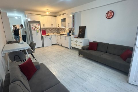 Продажа квартиры в Мерсине, Турция 2+1, 90м2, №165990 – фото 6