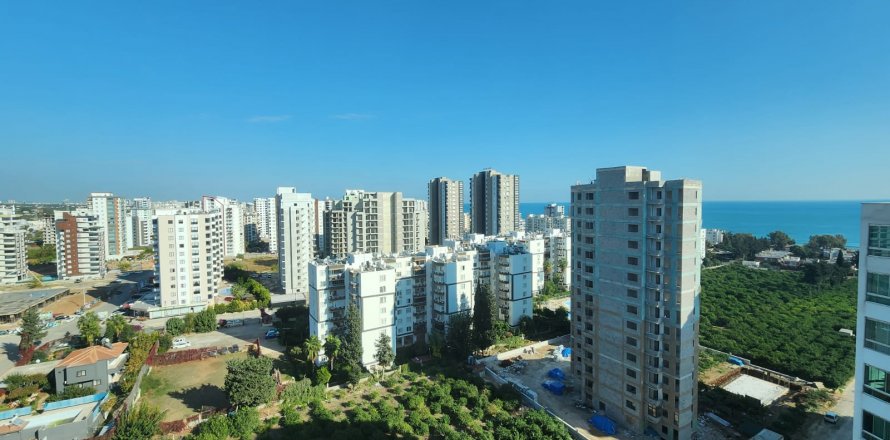 آپارتمان در Mersin ، ترکیه 2 خوابه ، 110 متر مربع. شماره 168154