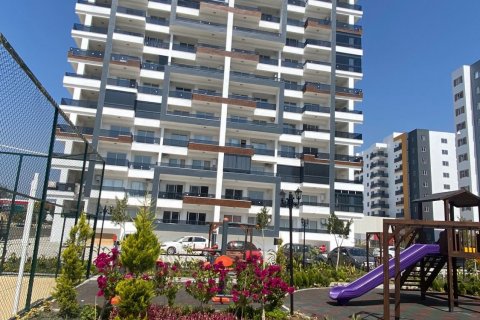 Продажа квартиры в Мерсине, Турция 1+1, 70м2, №162684 – фото 3