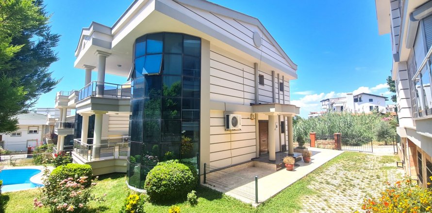   i Kusadasi, Aydin, Turkiet Nr. 167257