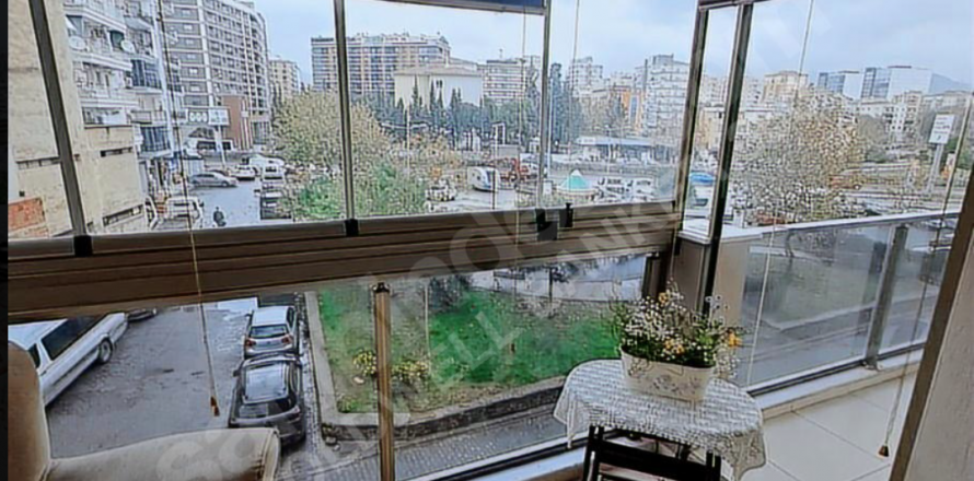 3+1 Wohnung in Izmir, Türkei Nr. 185905