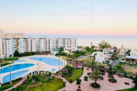آپارتمان در Mersin ، ترکیه 3 خوابه ، 160 متر مربع. شماره 177224