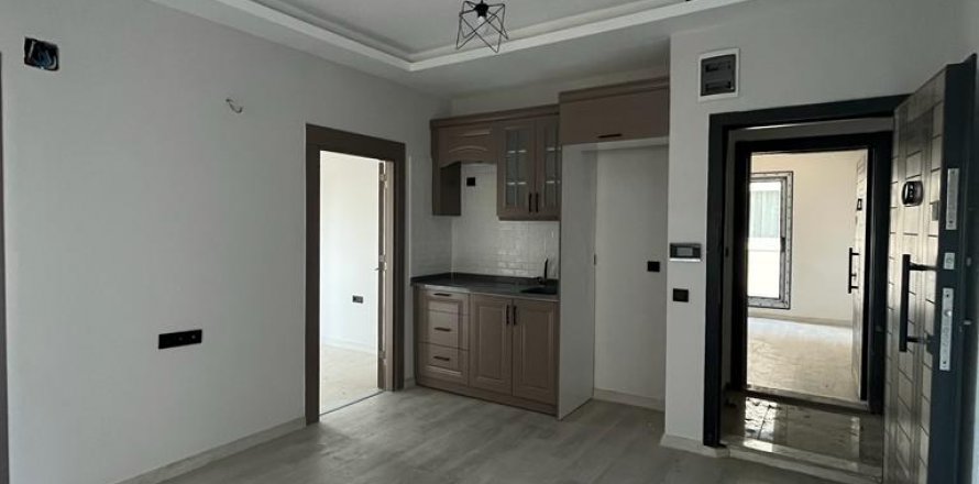 Квартира  1+1 в Мерсине, Турция №163291
