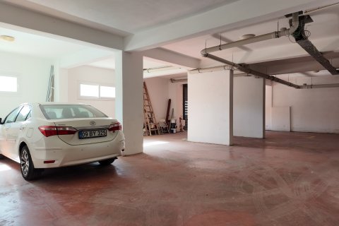 Daire 3+1 İzmir, Türkiye №185304 - 9