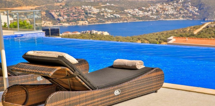 4+1 Villa  in Kalkan, Antalya, Türkei Nr. 178234