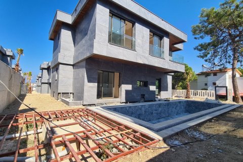 4+0 Villa  in Kusadasi, Aydin, Turkey No. 162908