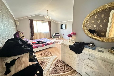 Apartment for sale  in Tosmur, Alanya, Antalya, Turkey, 5 bedrooms, 260m2, No. 162915 – photo 11