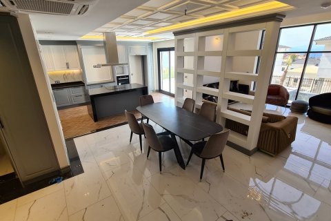 for sale  in Kusadasi, Aydin, Turkey, 4 bedrooms, 300m2, No. 169724 – photo 28