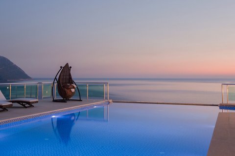 5+2 Villa  in Kalkan, Antalya, Turkey No. 178408