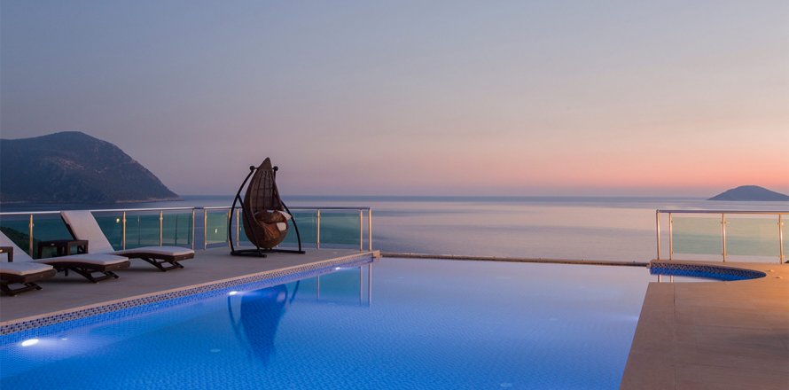 Villa 5+2 Kalkan, Antalya, Türkiye №178408