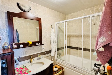 Продажа квартиры в Мерсине, Турция 2+1, 115м2, №177335 – фото 14