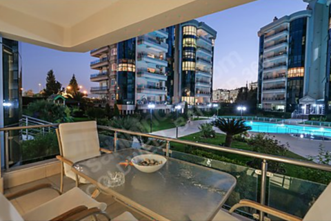 Apartment for sale  in Izmir, Turkey, 4 bedrooms, 255m2, No. 185908 – photo 6